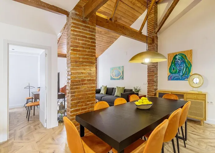 Apartamento Living4malaga Art&light Attic